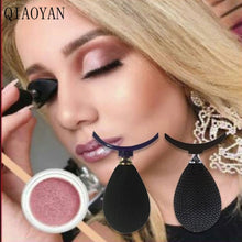 Load image into Gallery viewer, Mini Eye Shadow Applicator