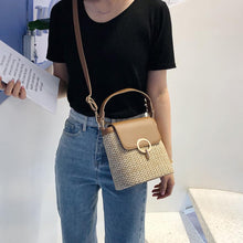 Load image into Gallery viewer, Straw Hand Woven Handbag